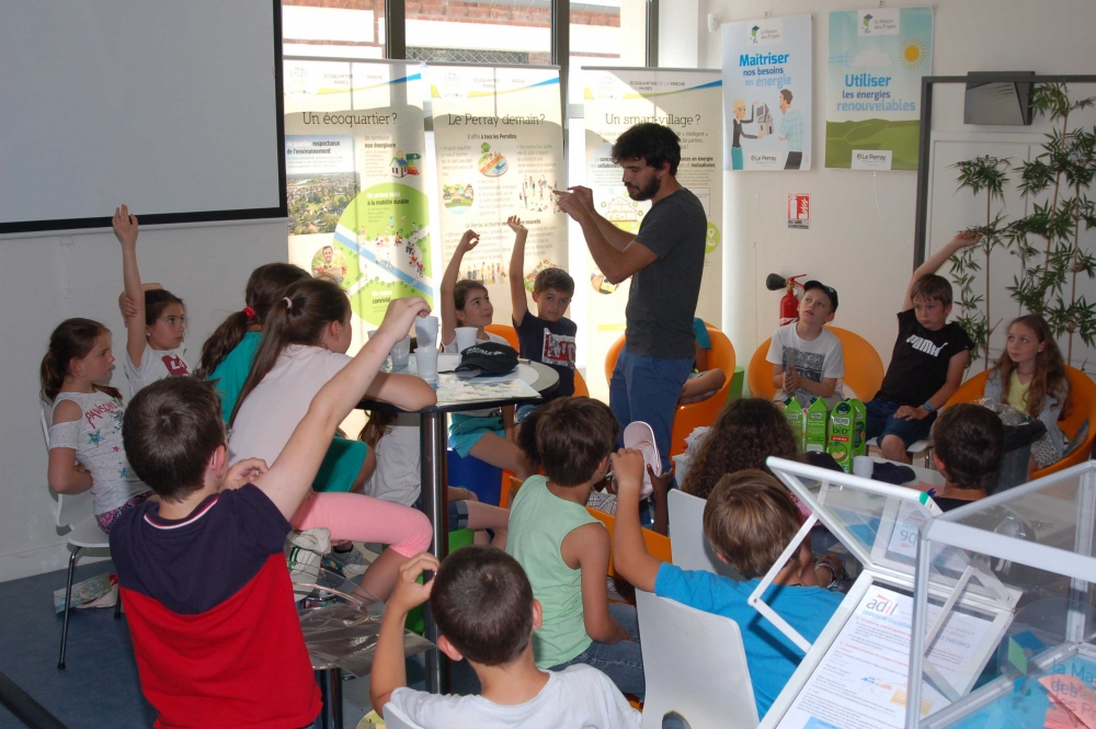 Maison-des-Projets-école-La-Barantonnerie-web