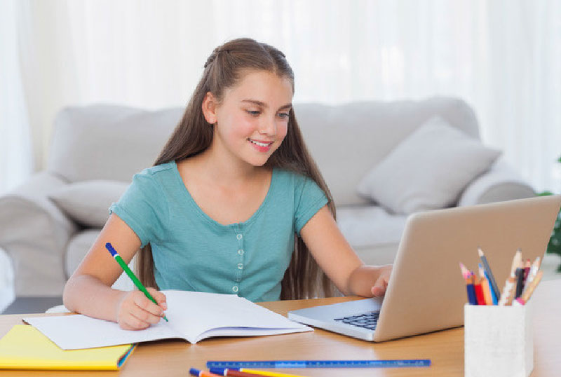 Soutien-scolaire-en-ligne
